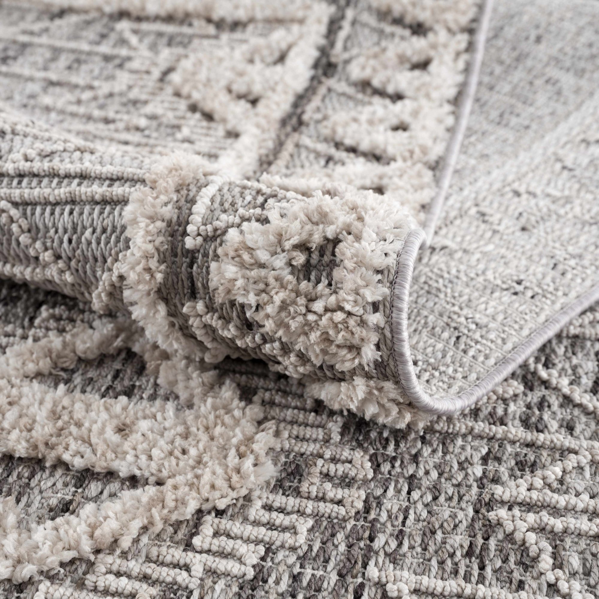 Agoo High - Low Pile Rustic Rug - MyTuftedRugs.com