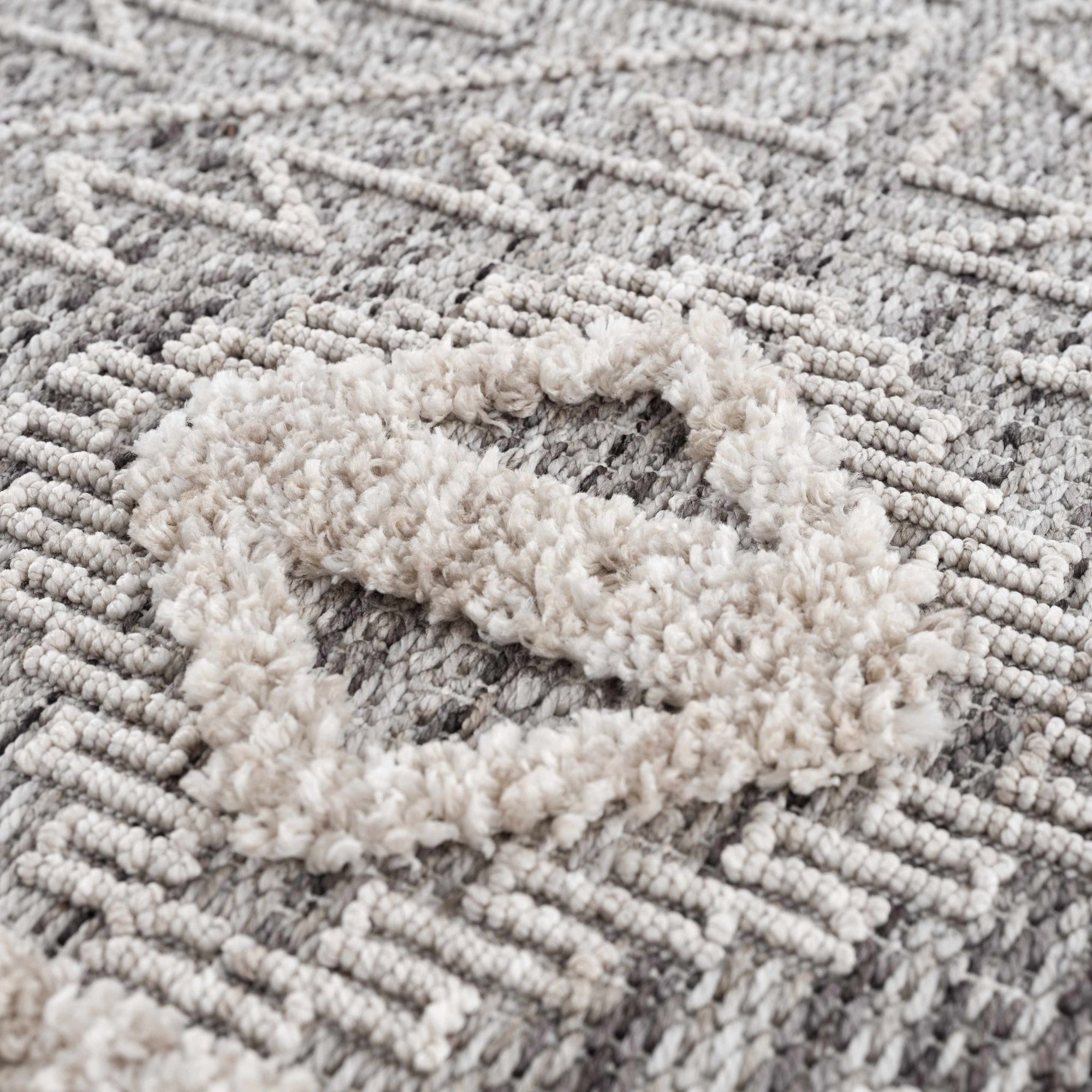 Agoo High - Low Pile Rustic Rug - MyTuftedRugs.com