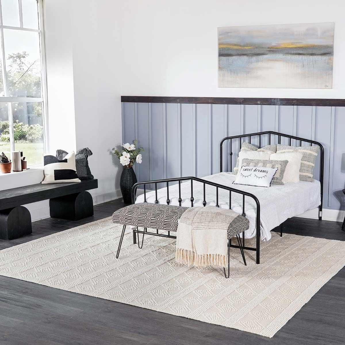 Bolinger Wool Area Rug - MyTuftedRugs.com