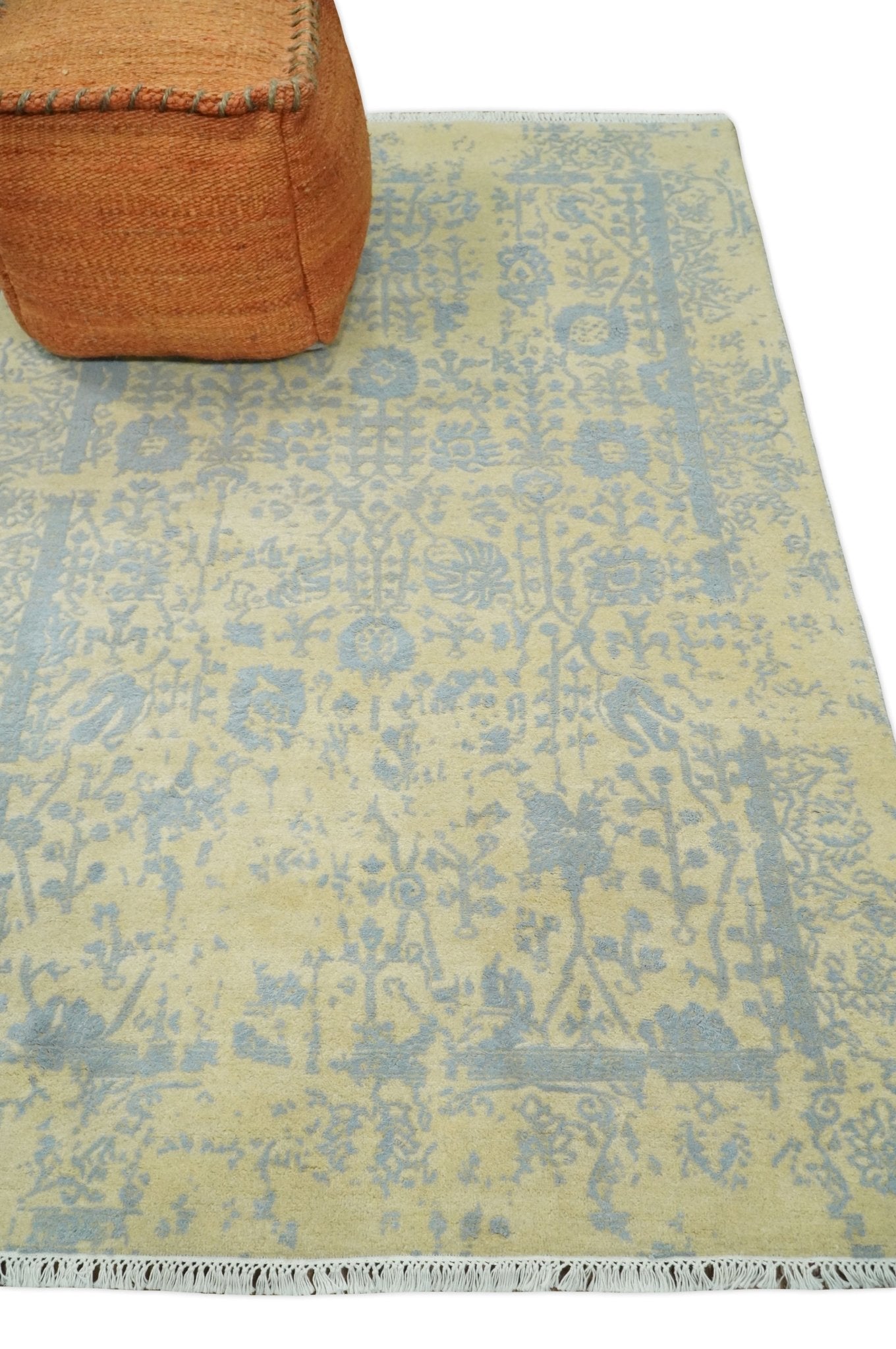 Fine Hand - Knotted Wool & Bamboo Silk Rug – Gold & Silver - MyTuftedRugs.com