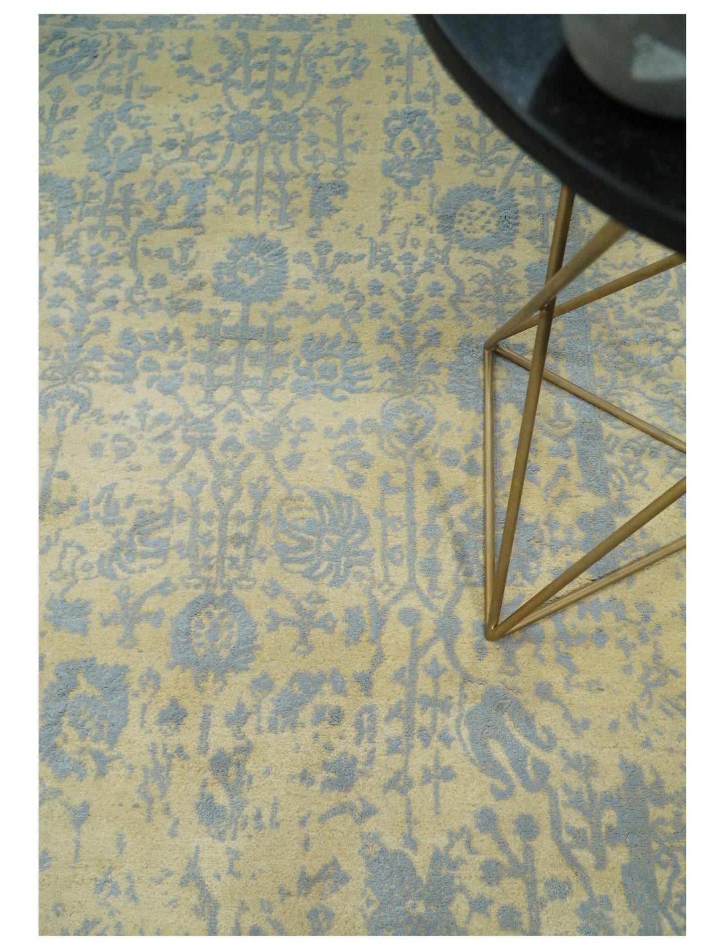 Fine Hand - Knotted Wool & Bamboo Silk Rug – Gold & Silver - MyTuftedRugs.com