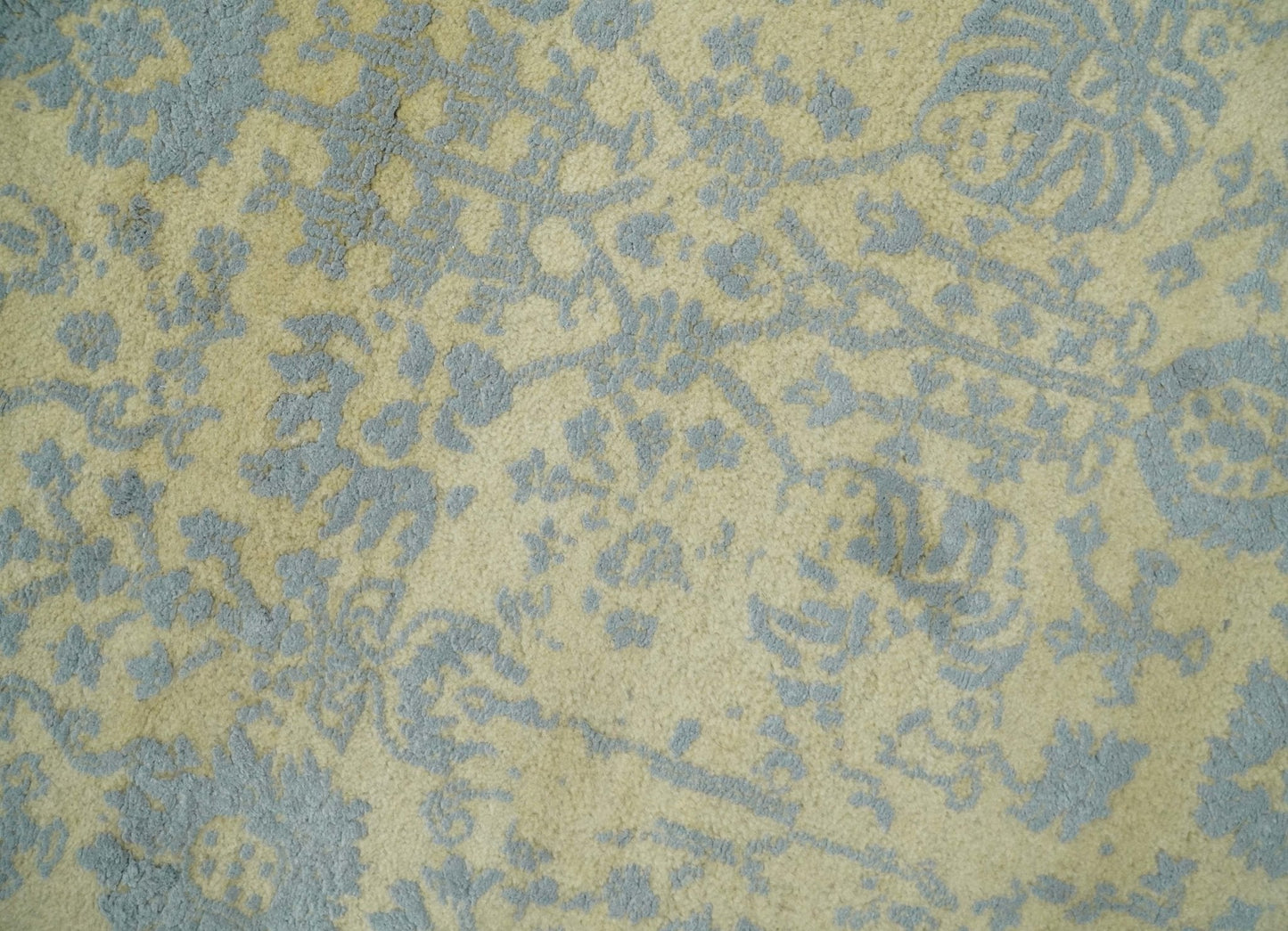 Fine Hand - Knotted Wool & Bamboo Silk Rug – Gold & Silver - MyTuftedRugs.com