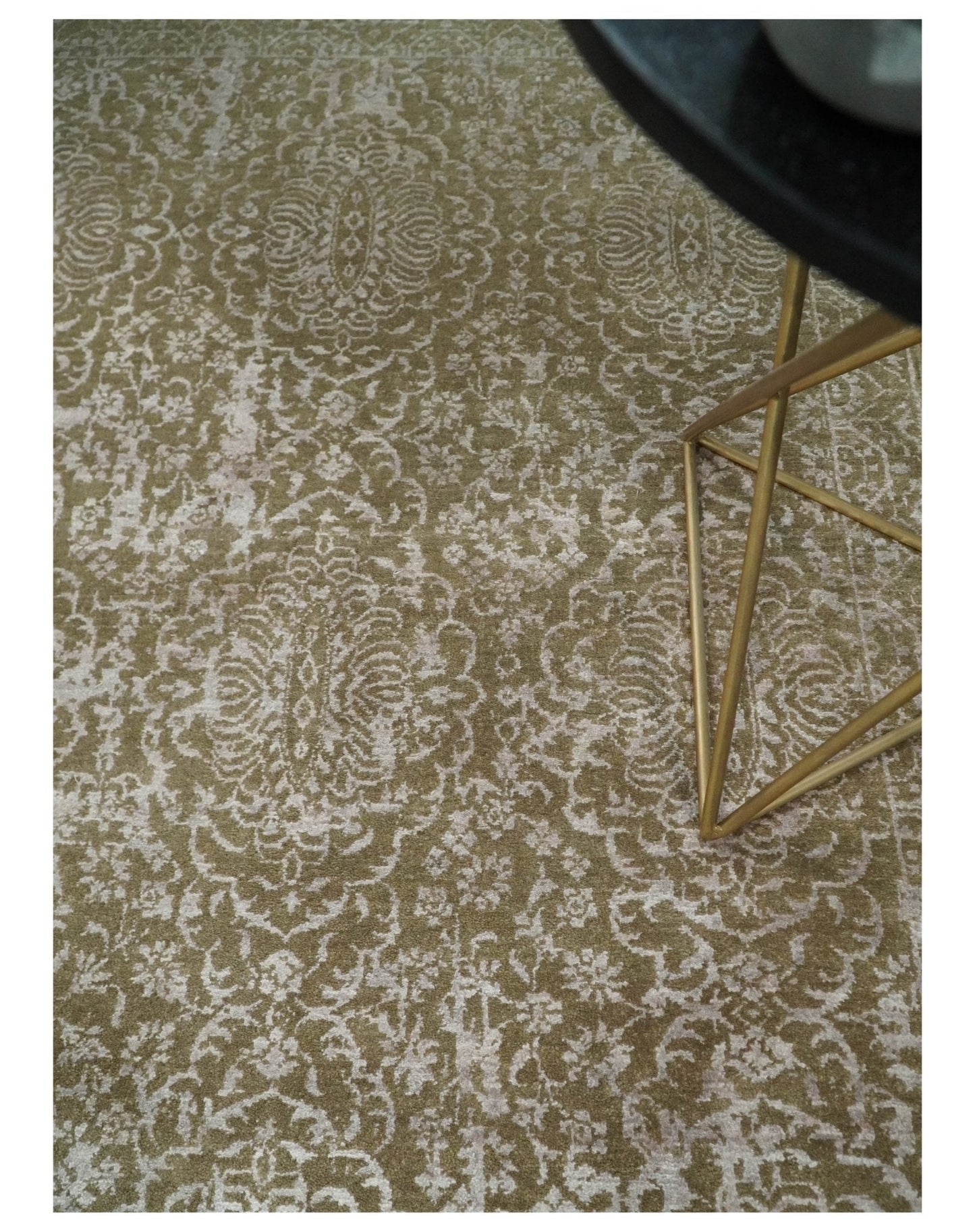Hand - Knotted Wool and Bamboo Silk Rug Olive and Silver Traditional Design 4x6 - MyTuftedRugs.com