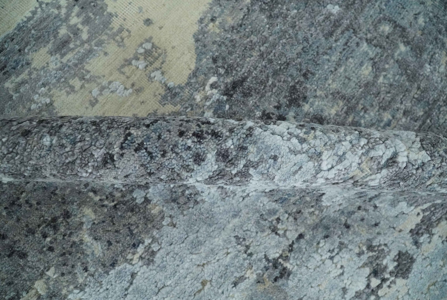 Hand - Knotted Wool & Bamboo Silk Rug 7'10" x 9'8" – Charcoal, Beige & Gray - MyTuftedRugs.com
