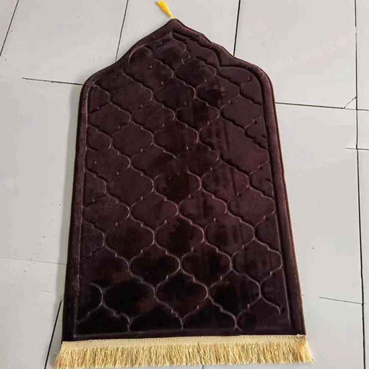Muslim Prayer Rug – Soft, Non - Slip, and Intricately Designed for a Peaceful Prayer Experience - MyTuftedRugs.com