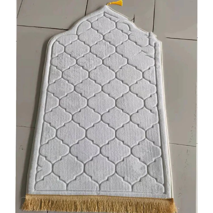 Muslim Prayer Rug – Soft, Non - Slip, and Intricately Designed for a Peaceful Prayer Experience - MyTuftedRugs.com