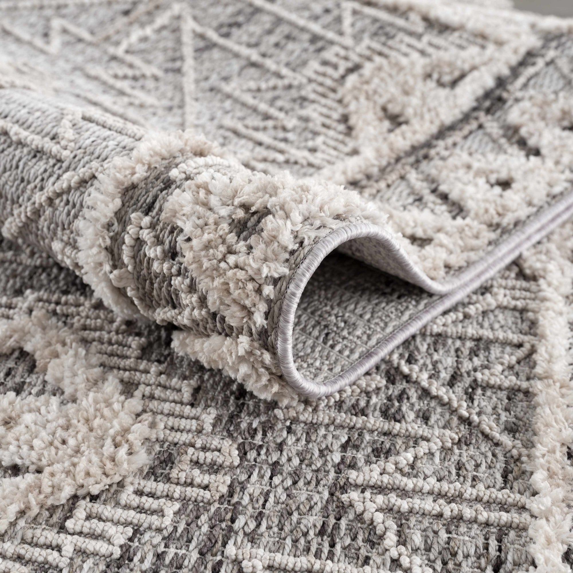 Agoo High - Low Pile Rustic Rug - MyTuftedRugs.com