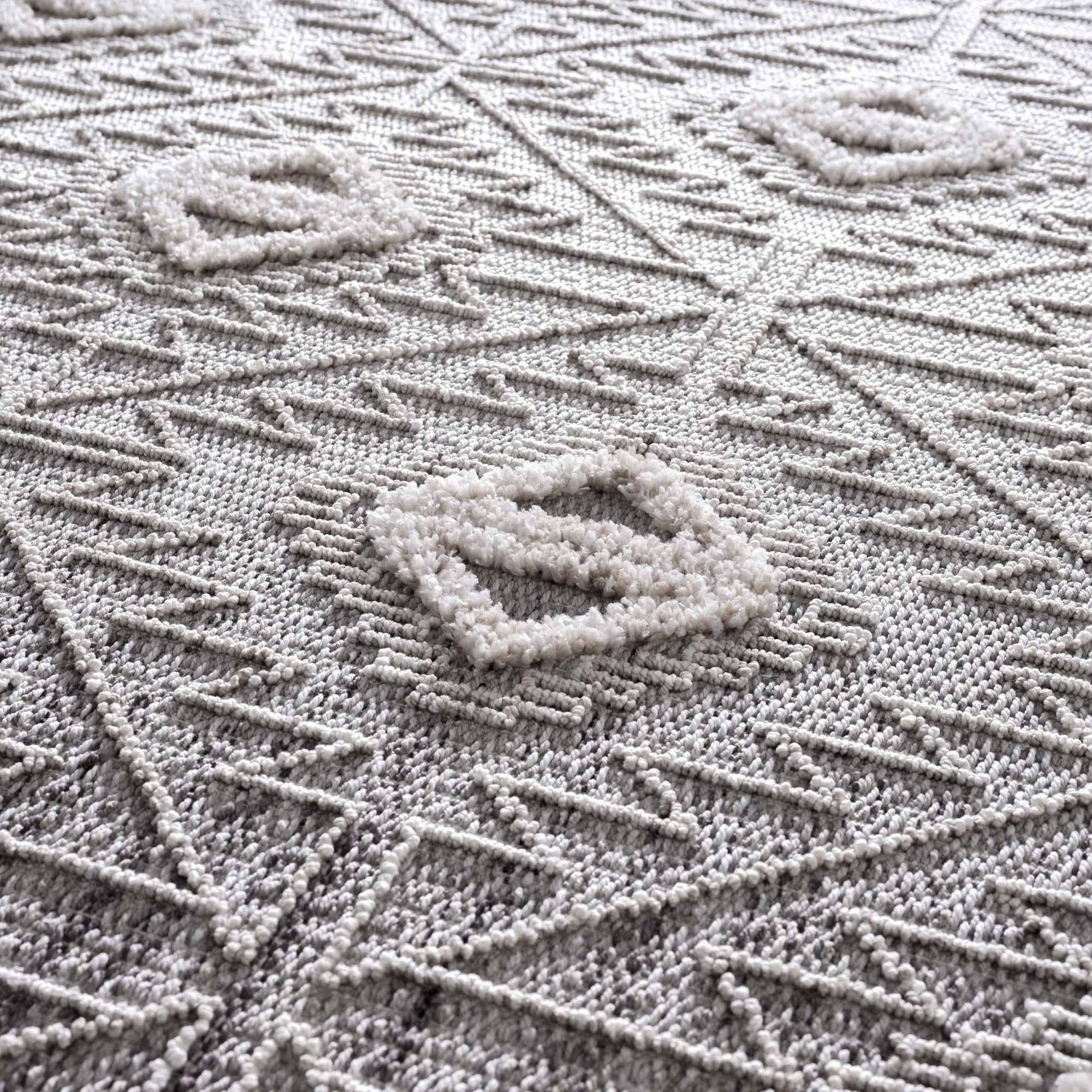 Agoo High - Low Pile Rustic Rug - MyTuftedRugs.com