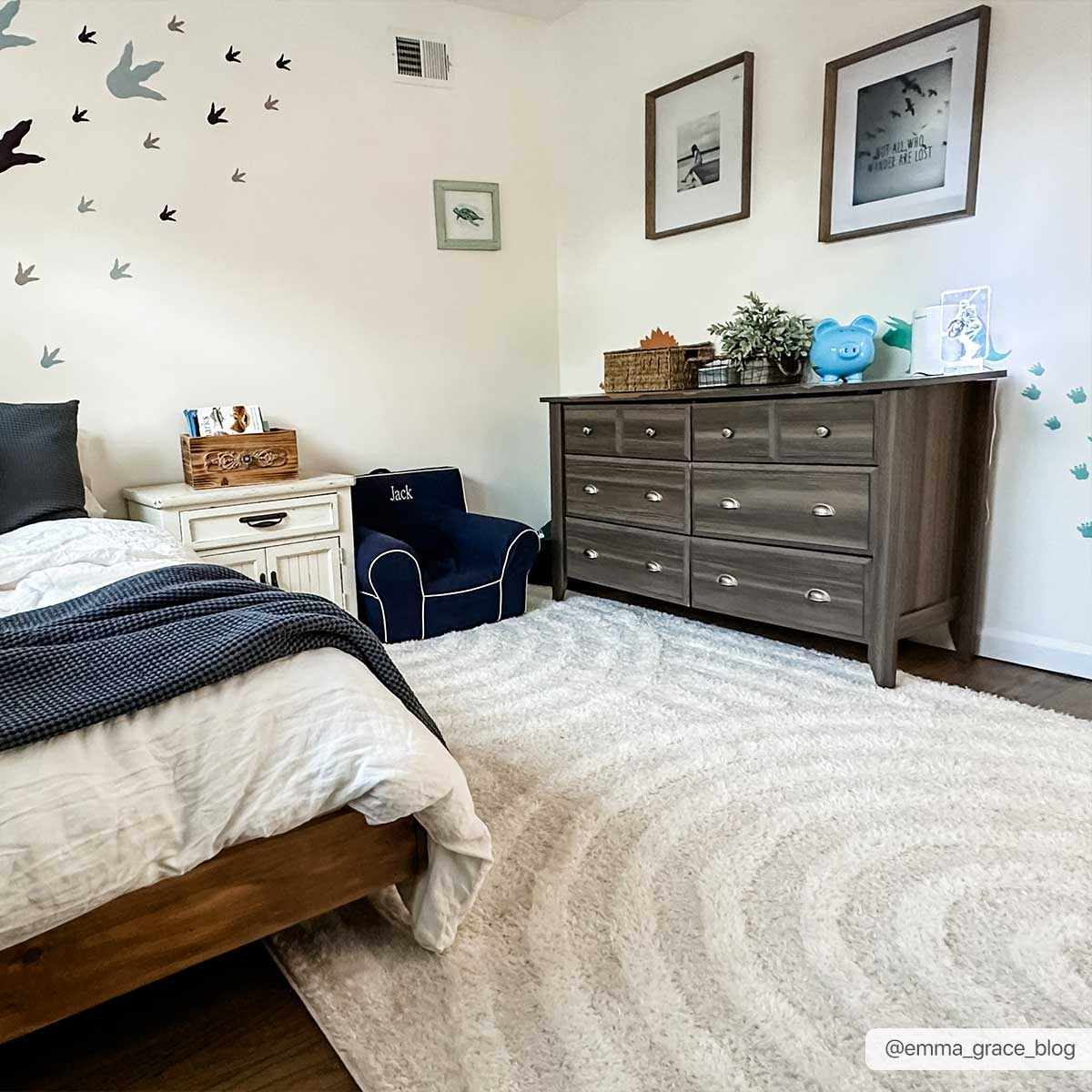 Arnel Cream Area Rug - MyTuftedRugs.com