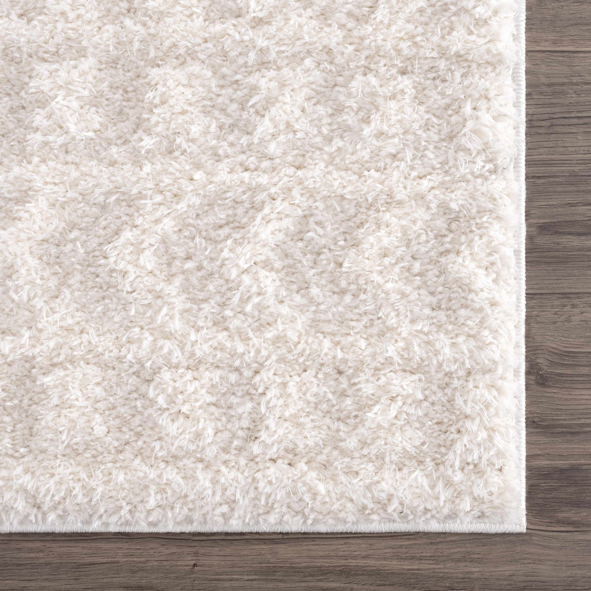 Eivin Cream Diamonds Plush Rug - MyTuftedRugs.com