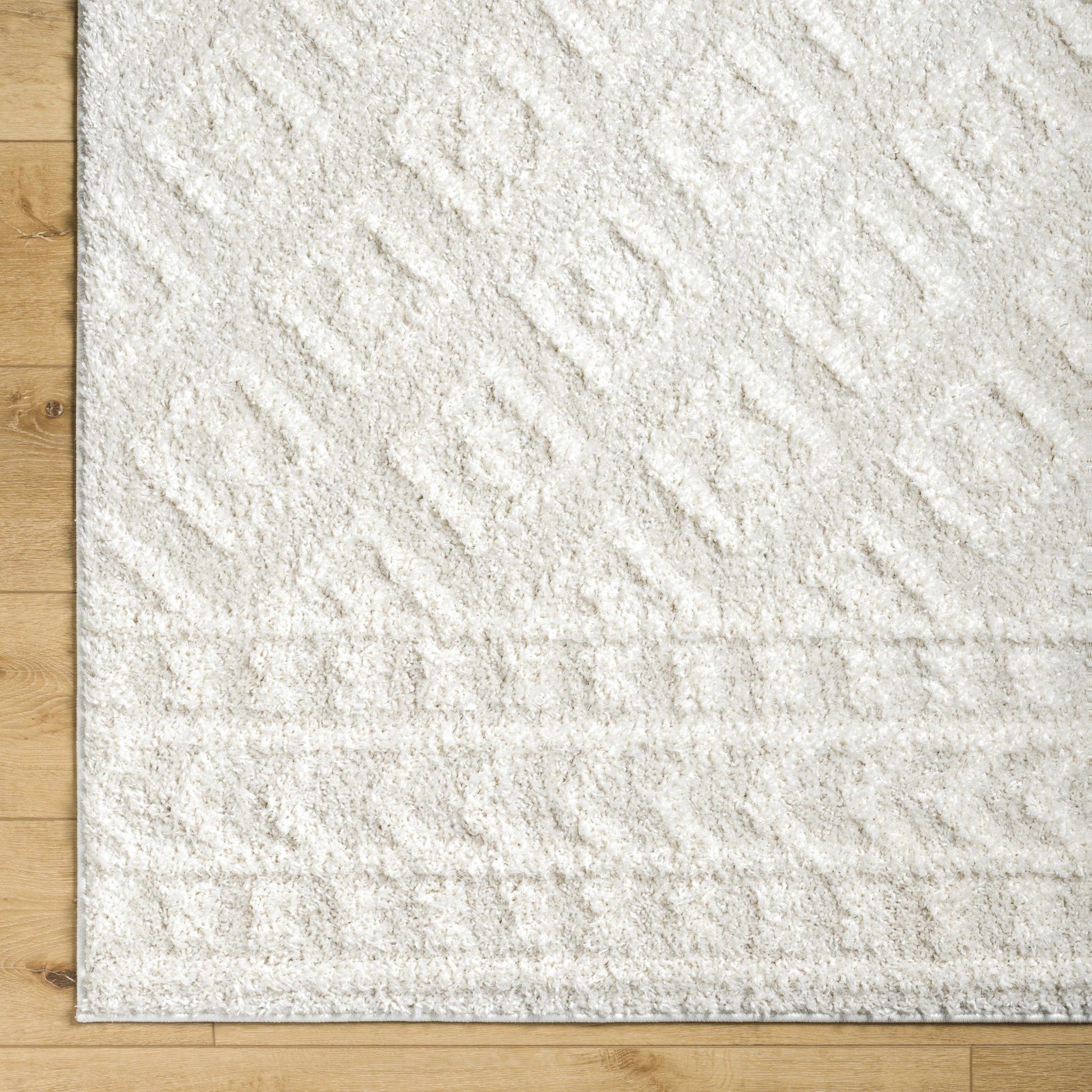 Eivin Cream Diamonds Plush Rug - MyTuftedRugs.com