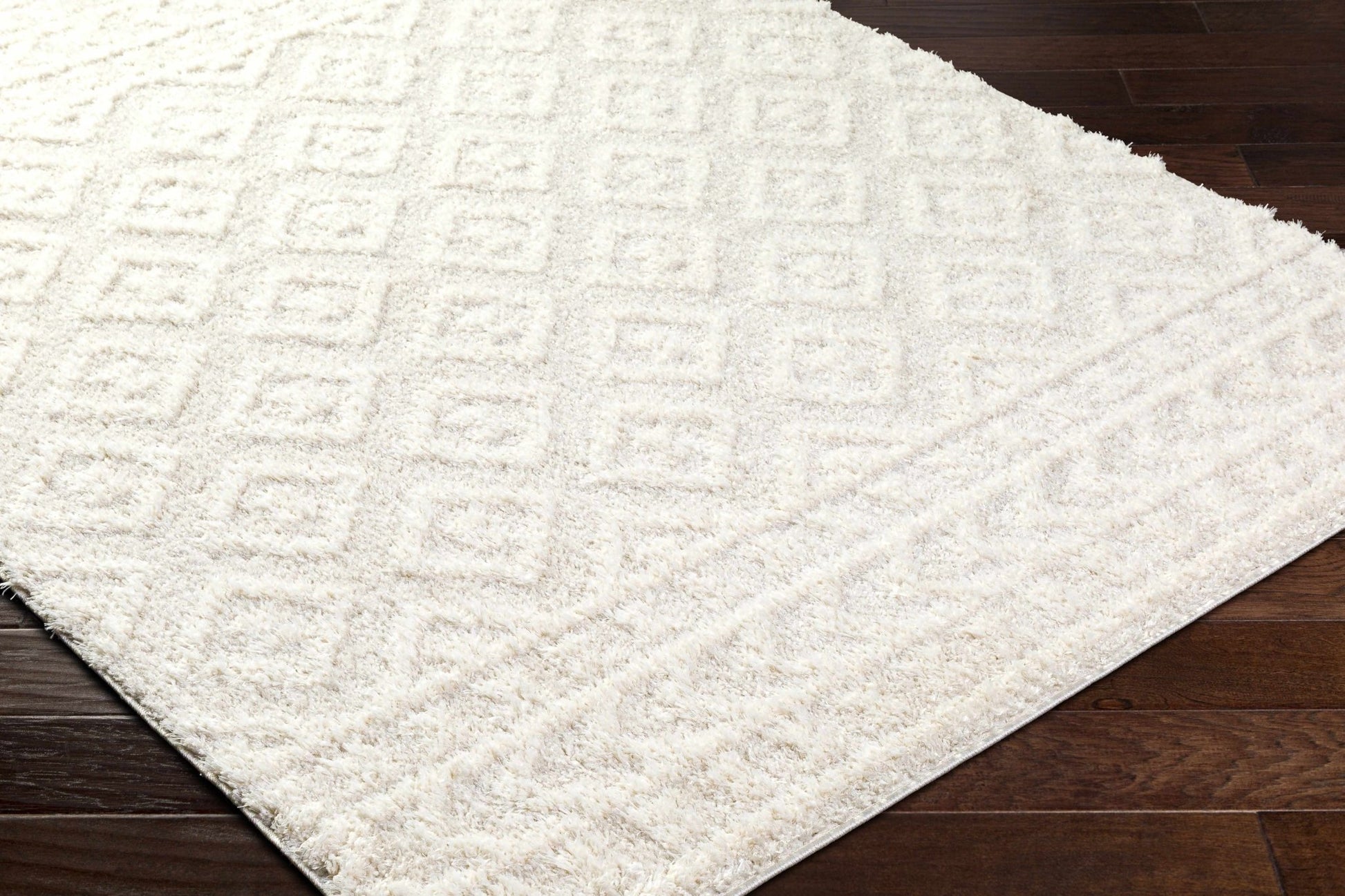 Eivin Cream Diamonds Plush Rug - MyTuftedRugs.com