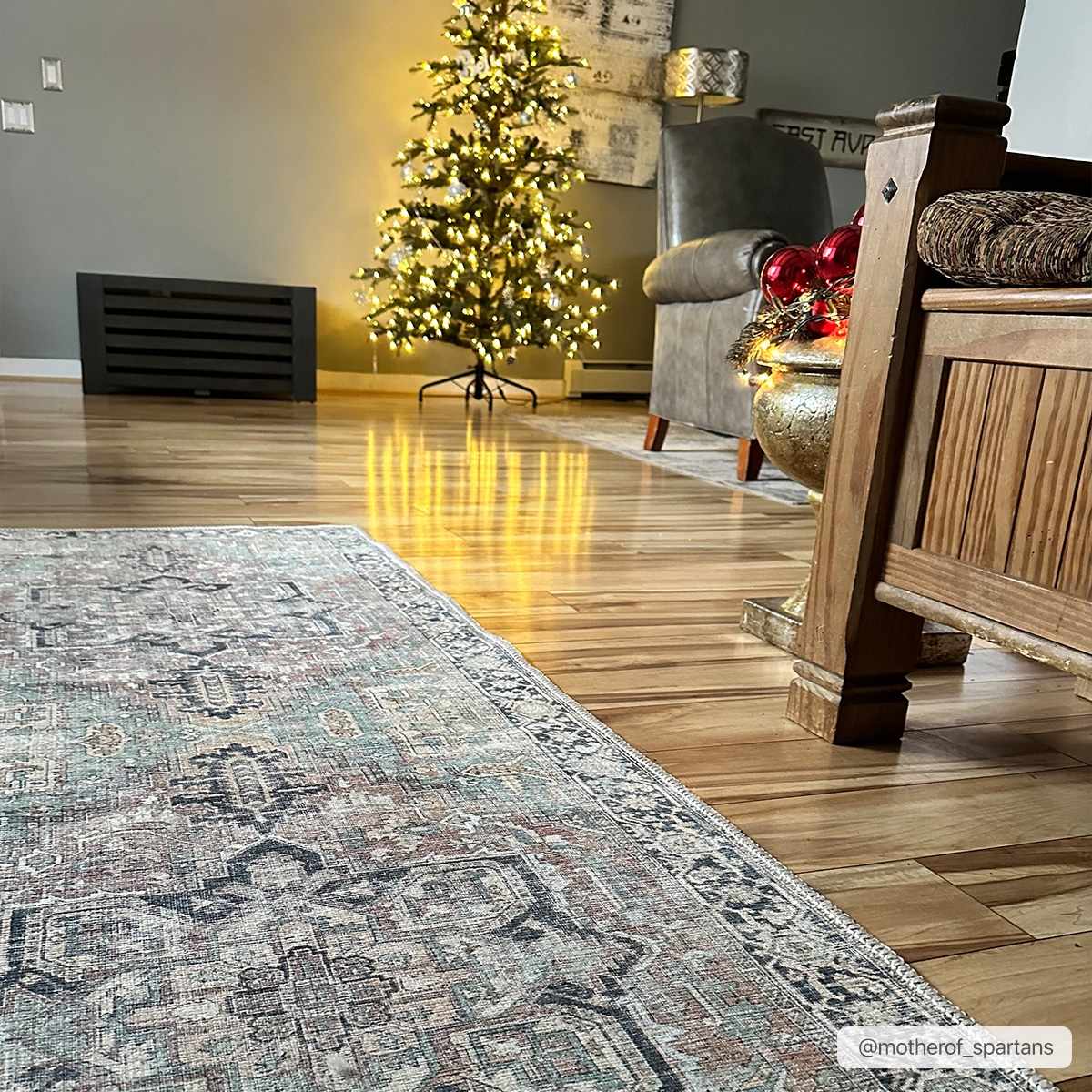 Green Nisa Tumble Dry Washable Rug - MyTuftedRugs.com
