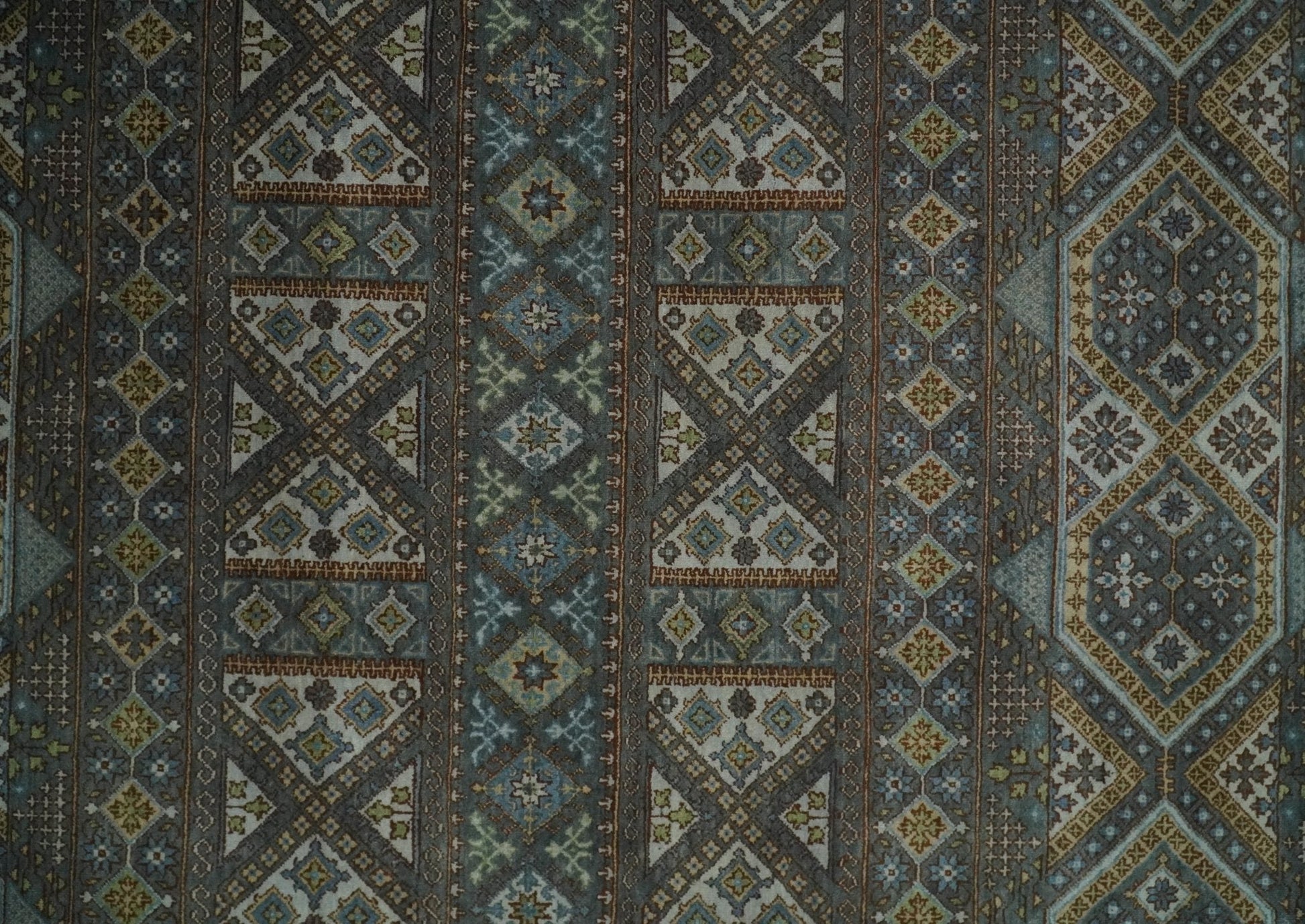 Hand - Knotted Wool Rug Blue and Brown Traditional Design 8x10 - MyTuftedRugs.com