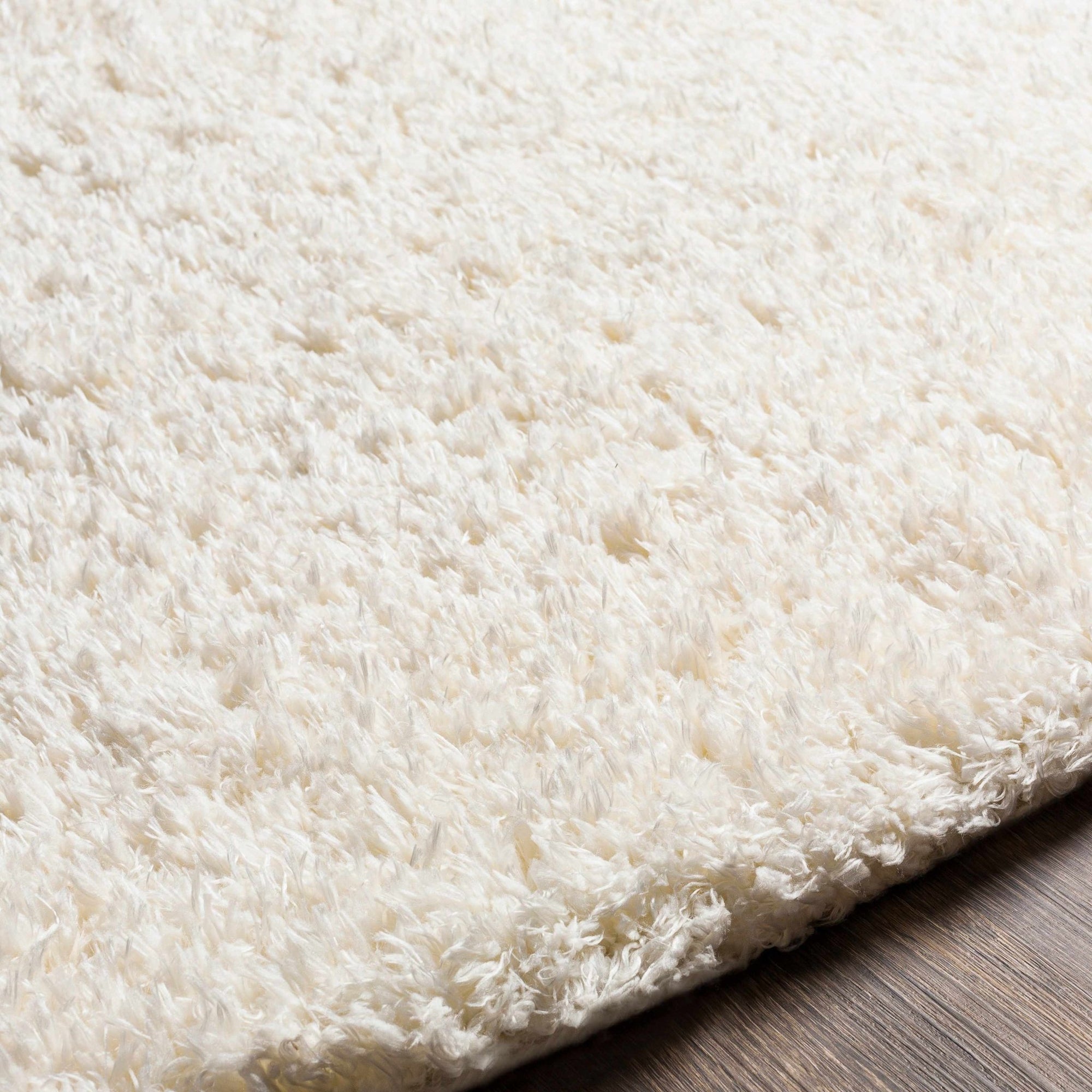 Siari Solid Cream Plush Rug - MyTuftedRugs.com
