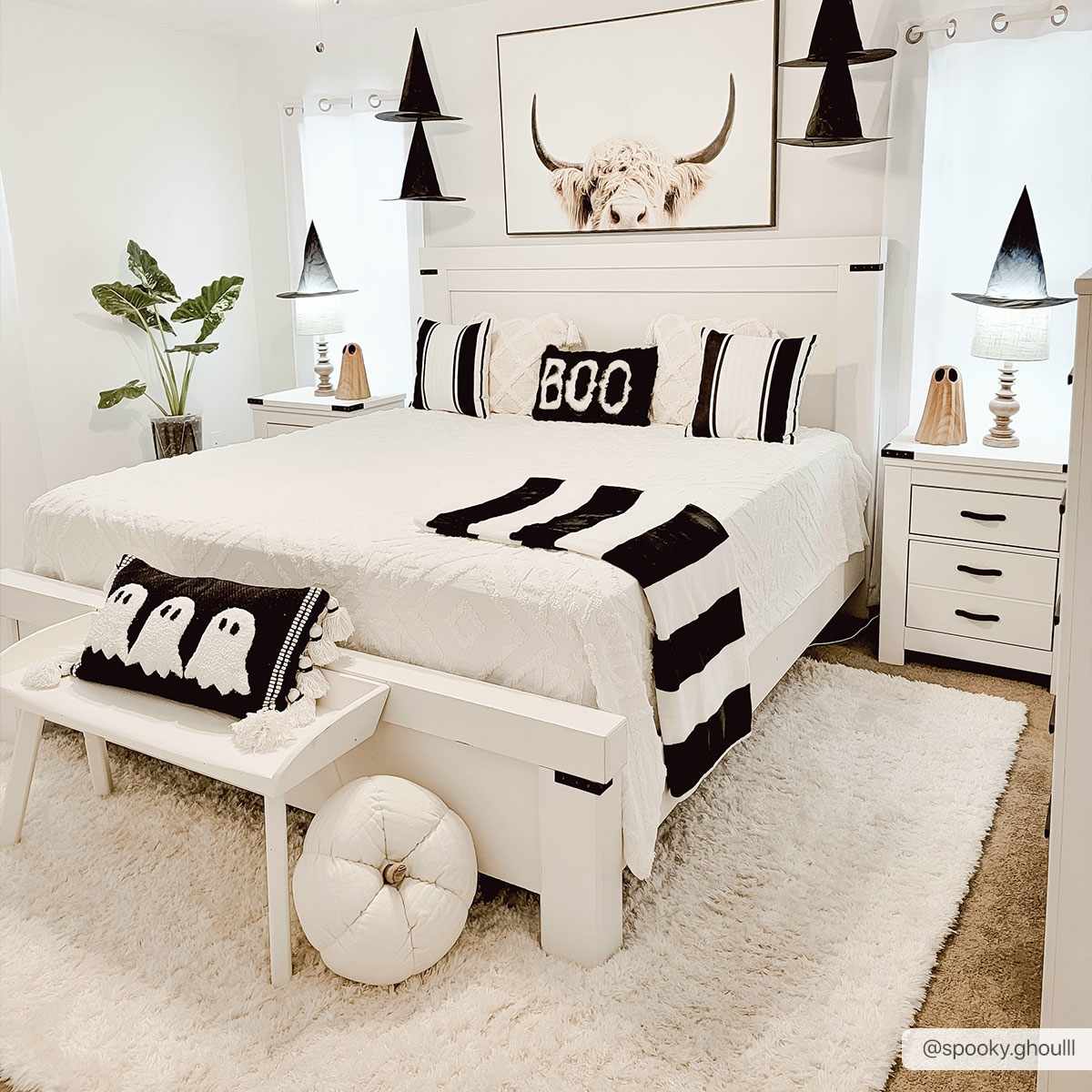 Siari Solid Cream Plush Rug - MyTuftedRugs.com