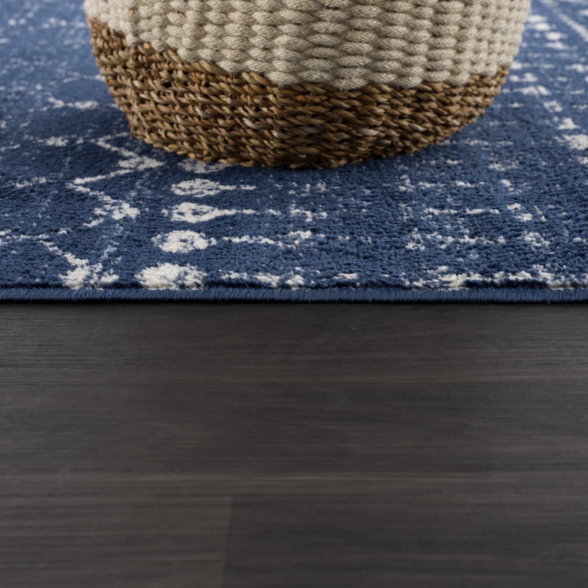 Tigrican Navy 2335 Area Rug - MyTuftedRugs.com