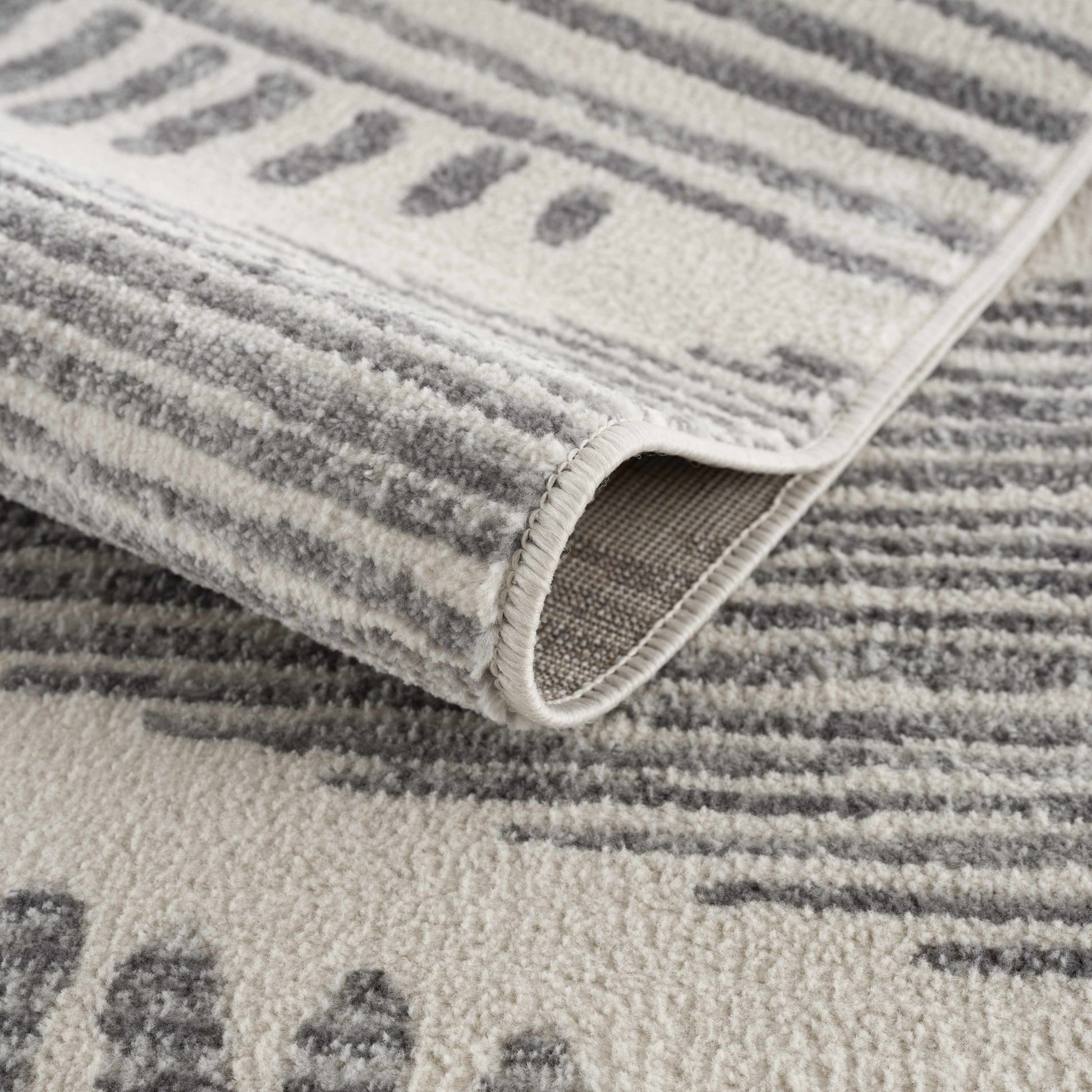 Tigrisis Ivory 2327 Area Rug - MyTuftedRugs.com